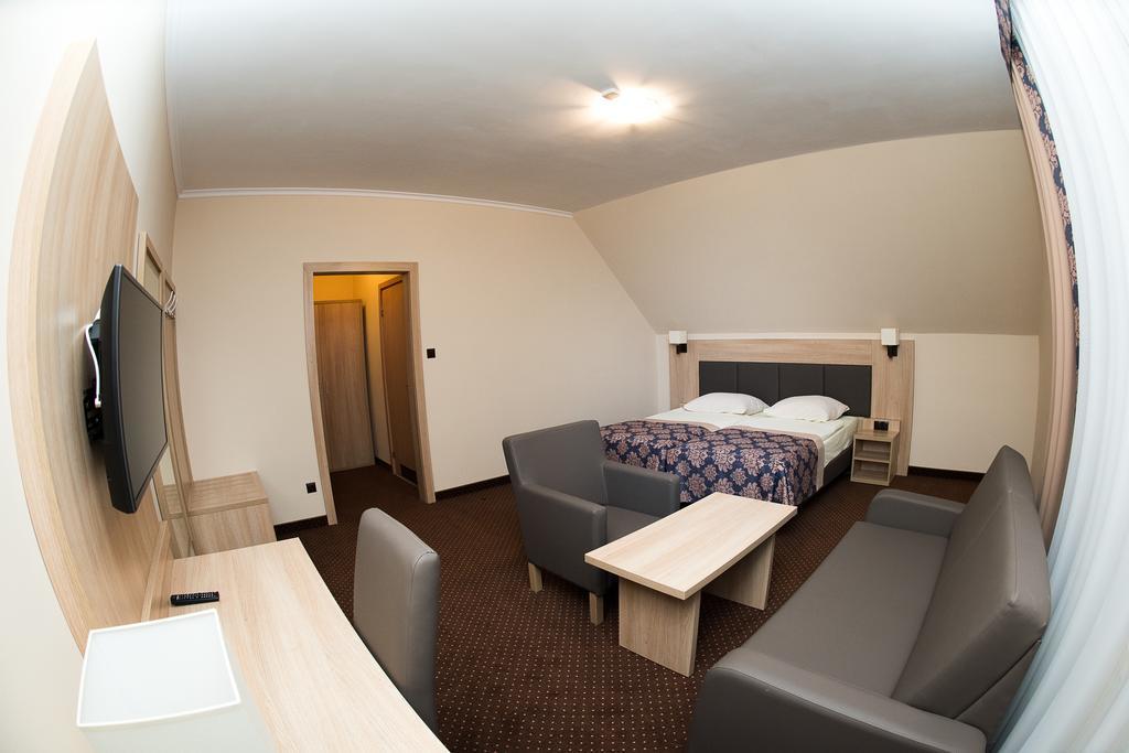 Motel Db2000 Biłgoraj Rum bild