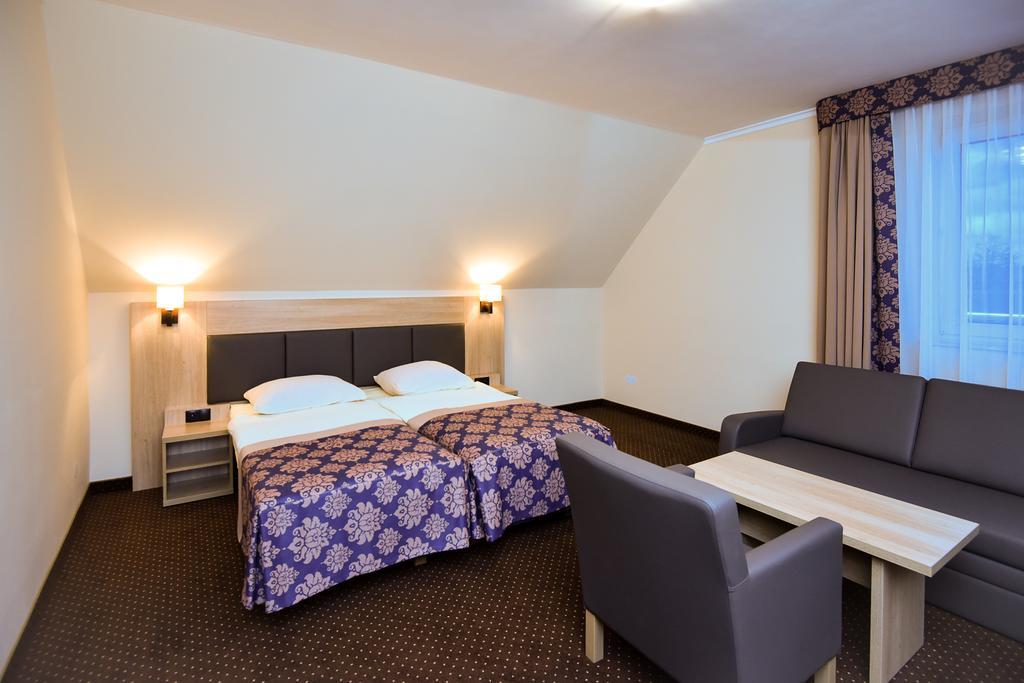 Motel Db2000 Biłgoraj Rum bild